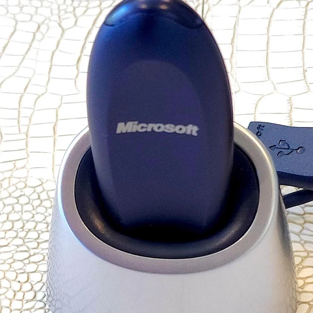 New W/O Box Microsoft USB Wireless Transceiver Bluetooth W/Original baseX08-9194